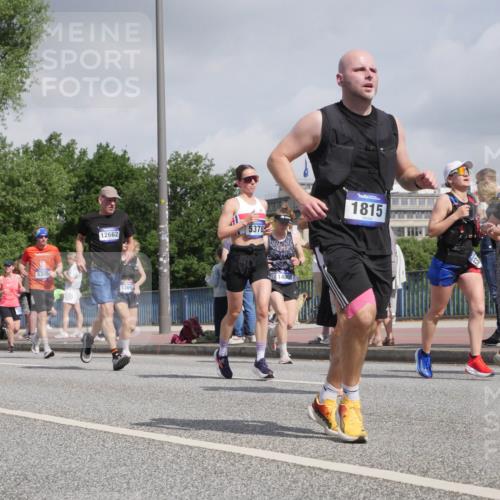 29.06.2025 - hella hamburg halbmarathon Luisa Fischer http://msf.ph/oto/8472705 29.06.2025 10:01:14 Kennedybrücke 12662, 5378, 3041, 5305, 1369, 14805, 1815, 14323, 1034, 1815, 2029, 2417, 2711, 3041, 3114, 3819, 4903, 5259, 5305, 5378, 5775, 5894, 6272, 6580, 6754, 7856, 8311, 8825, 9012, 9562, 10084 meine-sportfotos.de
