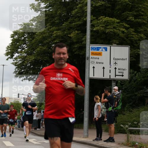 29.06.2025 - hella hamburg halbmarathon Yannick Fuchs http://msf.ph/oto/8472726 29.06.2025 10:57:45 20KM 1184, 1254, 1316, 1334, 1464, 1940, 2685, 4328, 5305, 5384, 7243, 7290, 8561, 9191, 9439, 10705, 10766, 10866, 11149, 11527, 11657, 11771, 12315, 12316, 12662, 13171, 13841, 14135, 14493, 15093, 15532, 15550, 15897, 16424, 16426, 16639, 16995, 17061, 17071, 17437, 17685, 17686, 17730, 17894, 18122, 18581, 18717 meine-sportfotos.de