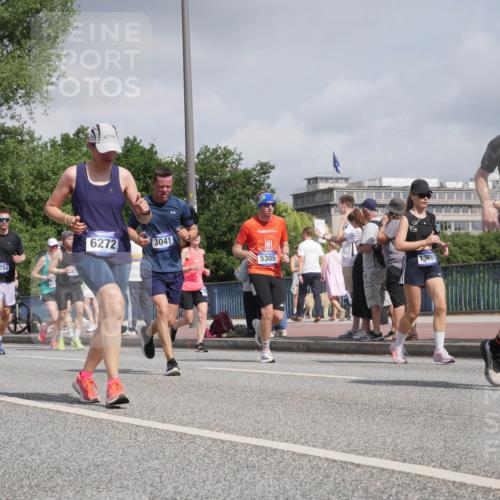 29.06.2025 - hella hamburg halbmarathon Luisa Fischer http://msf.ph/oto/8472787 29.06.2025 10:01:16 Kennedybrücke 6754, 17825, 6272, 3041, 5305, 13691, 12662, 1034, 1815, 2029, 3041, 3114, 3819, 5259, 5305, 5378, 5721, 6272, 6754, 7856, 8311, 8825, 9012, 9562, 10084 meine-sportfotos.de