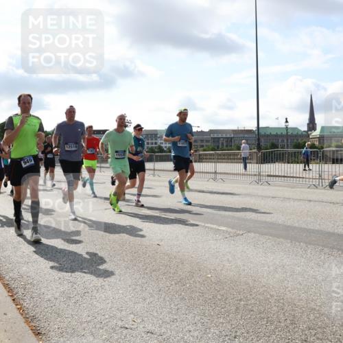29.06.2025 - hella hamburg halbmarathon Lena Gebhardt http://msf.ph/oto/8473337 29.06.2025 09:55:42 Lombardsbrücke 12519, 11977, 7367, 14511, 949, 15535, 1120, 1143, 1151, 1216, 1267, 1461, 1630, 1683, 1696, 1706, 1884, 1976, 2207, 2274, 2284, 2287, 2411, 2706, 2708, 2718, 2818, 2864, 2884, 3087, 3213, 3399, 3435, 3543, 3654, 3692, 3747, 3945, 3985, 4033, 4088, 4093, 4127, 4189, 4324, 4345, 4346, 4601, 4847, 4890, 4938, 5102, 5116, 5421, 5459, 5708, 5915, 6009, 6054, 6158, 6421, 6481, 6532, 6662, 6691, 6836, 6938, 6994, 7052, 7056, 7100, 7224, 7269, 7312 meine-sportfotos.de
