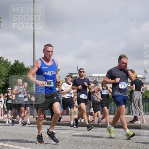 29.06.2025 - hella hamburg halbmarathon Luisa Fischer http://msf.ph/oto/8473437 29.06.2025 10:01:33 Kennedybrücke 125, 6759, 3334, 8019, 6592, 13694, 4167, 1727, 1410, 1727, 2518, 2656, 2883, 3334, 3952, 4152, 4167, 5077, 6294, 6592, 6657, 6759, 6877, 7369, 8393, 10724 meine-sportfotos.de