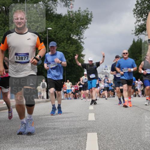 29.06.2025 - hella hamburg halbmarathon Luisa Fischer http://msf.ph/oto/8473568 29.06.2025 10:45:13 Kennedybrücke 4610, 13877, 11207, 1542, 1168, 16565, 16550, 2762, 2763, 5942, 6066, 6137, 6719, 6726, 6793, 9588, 10181, 10483 meine-sportfotos.de
