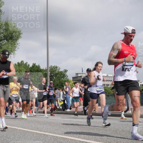 29.06.2025 - hella hamburg halbmarathon Luisa Fischer http://msf.ph/oto/8473824 29.06.2025 10:01:43 Kennedybrücke 12527, 7716, 18958, 1121, 30, 12633, 662, 97, 13997, 17200, 14702, 1410, 1946, 1951, 2840, 2907, 3091, 3097, 5084, 6294, 6629, 7082, 7232, 7716, 8068, 8639, 8721, 9727 meine-sportfotos.de