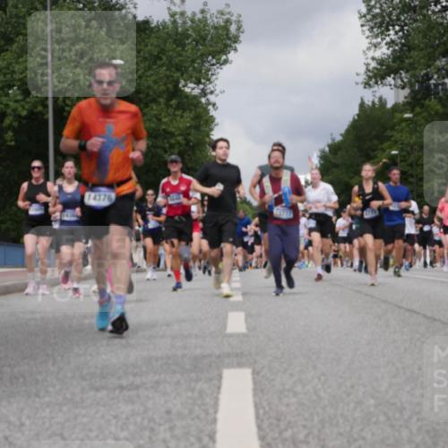 29.06.2025 - hella hamburg halbmarathon Luisa Fischer http://msf.ph/oto/8473907 29.06.2025 10:45:28 Kennedybrücke 14376, 1039, 1648, 1712, 2974, 3326, 3459, 3568, 4329, 4541, 4885, 5432, 5671, 6153, 6320, 6450, 8004, 8163, 8712, 10872 meine-sportfotos.de