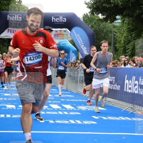 29.06.2025 - hella hamburg halbmarathon Strokosch-Dieckow http://msf.ph/oto/8473945 29.06.2025 10:46:19 Ziel 1569, 1600, 2048, 2222, 2590, 2842, 3056, 4237, 4949, 6388, 6421, 6691, 6978, 7335, 8142, 8981, 9497, 10796, 11185, 11773, 12171, 12651, 12891, 13698, 14045, 14200, 14228, 14262, 14482, 15157, 16127, 17190, 18118, 18211, 18637, 19209 meine-sportfotos.de