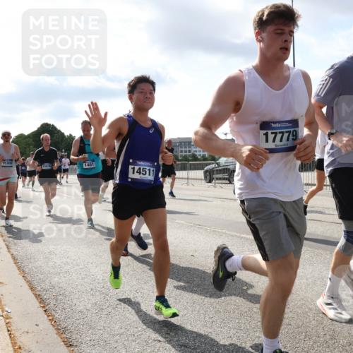 29.06.2025 - hella hamburg halbmarathon Lena Gebhardt http://msf.ph/oto/8473953 29.06.2025 09:55:44 Lombardsbrücke 15300, 1461, 14511, 17779, 12519, 1120, 1143, 1151, 1216, 1257, 1267, 1461, 1630, 1683, 1689, 1696, 1706, 1884, 1976, 2207, 2250, 2274, 2284, 2287, 2411, 2706, 2708, 2718, 2818, 2864, 2884, 3087, 3213, 3399, 3435, 3543, 3654, 3692, 3747, 3945, 3985, 4033, 4088, 4093, 4127, 4189, 4324, 4345, 4346, 4557, 4601, 4847, 4890, 4938, 5102, 5116, 5421, 5459, 5708, 5915, 6009, 6054, 6158, 6421, 6481, 6532, 6662, 6691, 6836, 6994, 7052, 7056, 7100, 7224, 7269, 7312 meine-sportfotos.de