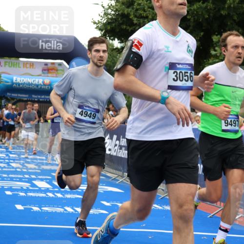 29.06.2025 - hella hamburg halbmarathon Strokosch-Dieckow http://msf.ph/oto/8474352 29.06.2025 10:46:16 Ziel 1569, 1600, 1759, 2048, 2590, 3056, 3087, 4949, 6388, 6691, 7335, 7450, 8142, 9497, 10796, 11094, 11185, 11773, 12171, 12651, 13698, 14200, 14262, 16127, 17190, 18118, 18211, 18637, 18797 meine-sportfotos.de