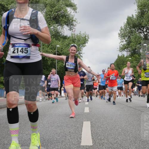 29.06.2025 - hella hamburg halbmarathon Luisa Fischer http://msf.ph/oto/8474379 29.06.2025 10:45:51 Kennedybrücke 2145, 9467, 1194, 6618, 15311, 14486, 6136, 14420, 13776, 4680, 128, 11075, 1752, 2134, 4680, 5419, 6136, 6828, 7040, 7043, 7260, 8525, 9644, 10623, 10842 meine-sportfotos.de