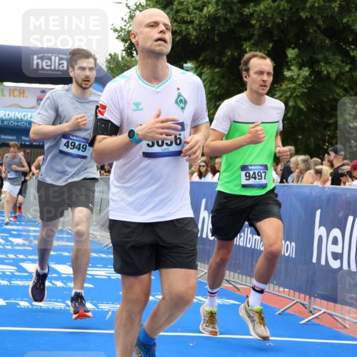 29.06.2025 - hella hamburg halbmarathon Strokosch-Dieckow http://msf.ph/oto/8474539 29.06.2025 10:46:16 Ziel 1569, 1600, 1759, 2048, 2590, 3056, 3087, 4949, 6388, 6691, 7335, 7450, 8142, 9497, 10796, 11094, 11185, 11773, 12171, 12651, 13698, 14200, 14262, 16127, 17190, 18118, 18211, 18637, 18797 meine-sportfotos.de