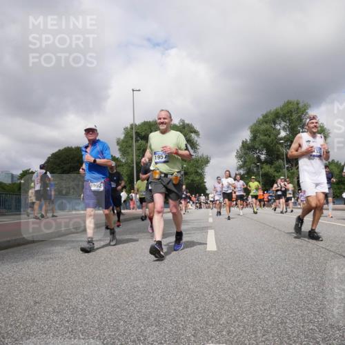 29.06.2025 - hella hamburg halbmarathon Luisa Fischer http://msf.ph/oto/8474622 29.06.2025 10:46:03 Kennedybrücke 8992, 1957, 1331, 1360, 1656, 1929, 1994, 2401, 2509, 2940, 2941, 3378, 3874, 4092, 4778, 5403, 6440, 6837, 7357, 7477, 7666, 8000, 8525, 8526, 9980, 10697, 10734 meine-sportfotos.de