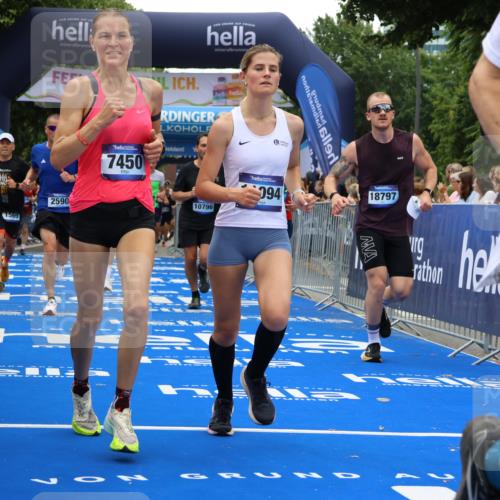 29.06.2025 - hella hamburg halbmarathon Strokosch-Dieckow http://msf.ph/oto/8475033 29.06.2025 10:46:11 Ziel 1569, 1759, 2048, 2590, 2707, 3056, 3087, 4949, 6388, 7450, 7961, 9497, 9585, 10796, 11094, 11125, 13630, 14200, 14262, 16136, 16466, 16475, 17190, 18702, 18797 meine-sportfotos.de