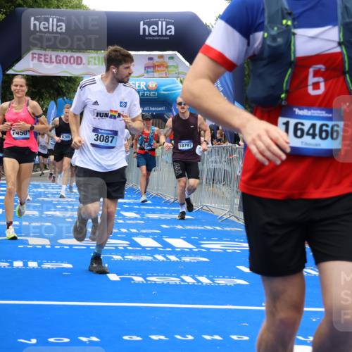 29.06.2025 - hella hamburg halbmarathon Strokosch-Dieckow http://msf.ph/oto/8475391 29.06.2025 10:46:10 Ziel 1569, 1759, 2048, 2590, 2707, 3056, 3087, 4949, 6388, 6460, 7450, 7961, 9497, 9585, 10796, 11094, 11125, 13630, 14804, 16136, 16466, 16475, 17190, 18702, 18797 meine-sportfotos.de