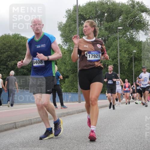 29.06.2025 - hella hamburg halbmarathon Luisa Fischer http://msf.ph/oto/8475538 29.06.2025 10:46:39 Kennedybrücke 8408, 17921, 10180, 5472, 16264, 7872, 16263, 215, 1226, 1467, 1788, 2103, 2267, 2538, 2971, 3288, 3518, 4105, 4177, 4302, 5265, 7872 meine-sportfotos.de