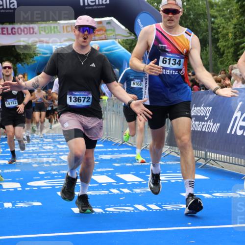 29.06.2025 - hella hamburg halbmarathon Strokosch-Dieckow http://msf.ph/oto/8475675 29.06.2025 10:47:15 Ziel 2623, 2864, 5024, 6134, 6168, 6203, 6373, 6716, 7480, 10208, 10211, 11491, 11518, 13007, 13672, 13782, 14722, 15611, 16089, 16286, 17718, 17915, 18856 meine-sportfotos.de