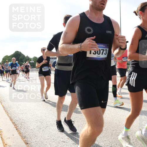 29.06.2025 - hella hamburg halbmarathon Lena Gebhardt http://msf.ph/oto/8475760 29.06.2025 09:55:50 Lombardsbrücke 8390, 4033, 13073, 884, 12277, 1173, 1120, 1143, 1151, 1216, 1257, 1267, 1461, 1502, 1507, 1630, 1689, 1706, 1884, 1976, 2083, 2250, 2260, 2284, 2706, 2708, 2718, 2818, 2864, 2884, 3060, 3087, 3213, 3399, 3543, 3654, 3692, 3945, 3985, 4033, 4088, 4127, 4324, 4345, 4346, 4557, 4601, 4847, 4890, 4938, 5116, 5421, 5459, 5708, 5915, 6009, 6054, 6115, 6134, 6421, 6481, 6532, 6691, 6994, 7056, 7100, 7224, 7269, 7312, 7332, 8335 meine-sportfotos.de