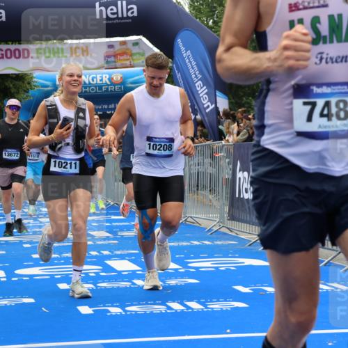 29.06.2025 - hella hamburg halbmarathon Strokosch-Dieckow http://msf.ph/oto/8475763 29.06.2025 10:47:13 Ziel 2623, 2864, 4093, 5024, 6134, 6168, 6203, 6373, 6716, 7480, 7908, 10208, 10211, 11518, 12579, 13007, 13672, 13782, 14722, 15611, 15684, 16286, 17718, 17915, 18856 meine-sportfotos.de