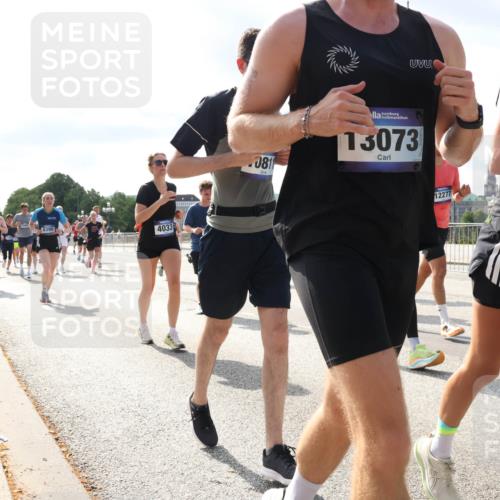 29.06.2025 - hella hamburg halbmarathon Lena Gebhardt http://msf.ph/oto/8475810 29.06.2025 09:55:50 Lombardsbrücke 17173, 8390, 4033, 0811, 13073, 12277, 111, 1120, 1143, 1151, 1216, 1257, 1267, 1461, 1502, 1507, 1630, 1689, 1706, 1884, 1976, 2083, 2250, 2260, 2284, 2706, 2708, 2718, 2818, 2864, 2884, 3060, 3087, 3213, 3399, 3543, 3654, 3692, 3945, 3985, 4033, 4088, 4127, 4324, 4345, 4346, 4557, 4601, 4847, 4890, 4938, 5116, 5421, 5459, 5708, 5915, 6009, 6054, 6115, 6134, 6421, 6481, 6532, 6691, 6994, 7056, 7100, 7224, 7269, 7312, 7332, 8335 meine-sportfotos.de