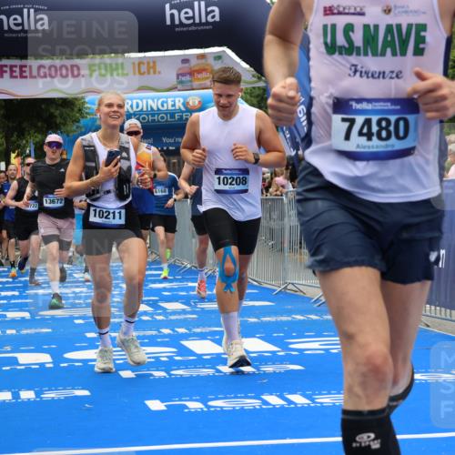 29.06.2025 - hella hamburg halbmarathon Strokosch-Dieckow http://msf.ph/oto/8475936 29.06.2025 10:47:13 Ziel 2623, 2864, 4093, 5024, 6134, 6168, 6203, 6373, 6716, 7480, 7908, 10208, 10211, 11518, 12579, 13007, 13672, 13782, 14722, 15611, 15684, 16286, 17718, 17915, 18856 meine-sportfotos.de