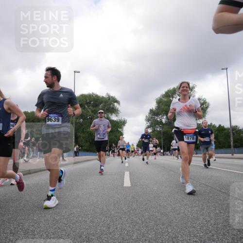 29.06.2025 - hella hamburg halbmarathon Luisa Fischer http://msf.ph/oto/8476079 29.06.2025 10:46:55 Kennedybrücke 9641, 05, 9639, 3638, 1878, 5720, 14474, 18435, 1816, 1878, 2158, 2361, 5370, 5720, 6012, 7205, 7461, 8135, 9831, 9976, 10083, 10200, 10202 meine-sportfotos.de