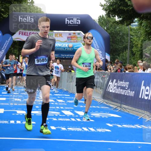 29.06.2025 - hella hamburg halbmarathon Strokosch-Dieckow http://msf.ph/oto/8476237 29.06.2025 10:46:05 Ziel 1759, 2189, 2707, 3087, 5648, 6460, 7450, 7961, 8269, 9585, 11094, 11125, 11936, 12269, 13630, 14462, 14804, 16136, 16466, 16475, 18081, 18702, 18797 meine-sportfotos.de