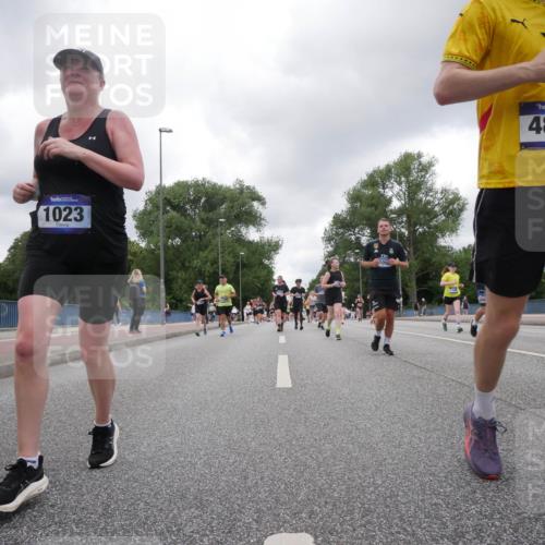 29.06.2025 - hella hamburg halbmarathon Luisa Fischer http://msf.ph/oto/8476773 29.06.2025 10:47:27 Kennedybrücke 1023, 109, 4866, 1026, 1400, 1459, 2258, 2674, 2733, 4866, 5902, 5905, 6226, 6334, 8058, 8591, 9879, 10006, 10097, 10220, 10285, 10553 meine-sportfotos.de