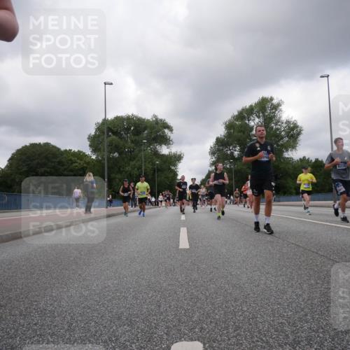 29.06.2025 - hella hamburg halbmarathon Luisa Fischer http://msf.ph/oto/8476786 29.06.2025 10:47:28 Kennedybrücke 093, 6226, 1026, 1400, 1459, 1802, 1804, 2258, 2674, 2733, 4866, 5127, 5902, 5905, 6226, 6334, 8058, 8591, 9879, 10006, 10220, 10285, 10553 meine-sportfotos.de