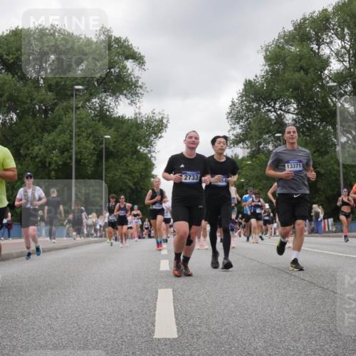 29.06.2025 - hella hamburg halbmarathon Luisa Fischer http://msf.ph/oto/8476837 29.06.2025 10:47:30 Kennedybrücke 5890, 10265, 2733, 13371, 1455, 1026, 1400, 1459, 1802, 1804, 2674, 2733, 3065, 5127, 6226, 8058, 8591, 9879, 10220, 10285, 10553 meine-sportfotos.de