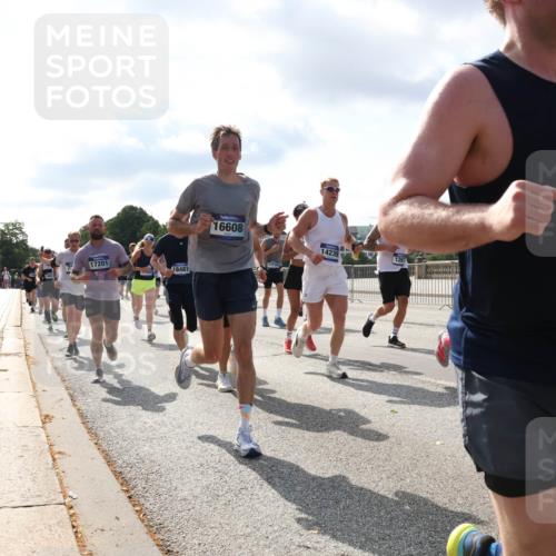 29.06.2025 - hella hamburg halbmarathon Lena Gebhardt http://msf.ph/oto/8476894 29.06.2025 09:55:54 Lombardsbrücke 17201, 18487, 16608, 17734, 14239, 1717, 1061, 1120, 1143, 1151, 1216, 1257, 1267, 1461, 1502, 1507, 1630, 1689, 1884, 1976, 2083, 2250, 2260, 2284, 2504, 2706, 2708, 2718, 2818, 2864, 2884, 3060, 3087, 3213, 3399, 3543, 3654, 3692, 3945, 3985, 4033, 4088, 4127, 4324, 4345, 4346, 4557, 4601, 4847, 4890, 4938, 5116, 5421, 5459, 5708, 5915, 6009, 6054, 6115, 6134, 6421, 6481, 6532, 6691, 6994, 7056, 7100, 7224, 7269, 7312, 7332, 8335, 8989 meine-sportfotos.de