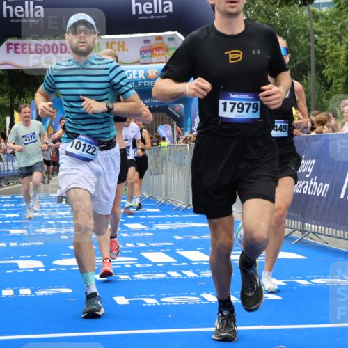 29.06.2025 - hella hamburg halbmarathon Strokosch-Dieckow http://msf.ph/oto/8476991 29.06.2025 10:46:59 Ziel 1139, 1460, 1689, 4091, 4377, 5472, 6700, 9794, 10122, 12579, 13728, 14385, 14415, 14449, 14594, 14783, 15825, 16081, 17979 meine-sportfotos.de
