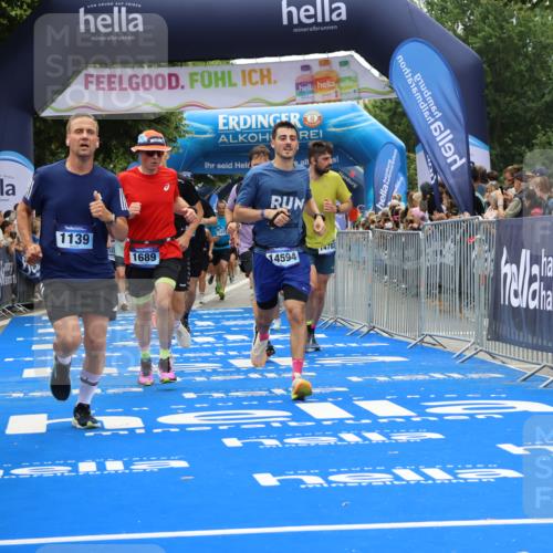 29.06.2025 - hella hamburg halbmarathon Strokosch-Dieckow http://msf.ph/oto/8477202 29.06.2025 10:46:56 Ziel 1139, 1689, 4091, 4377, 5472, 9794, 10122, 13728, 14385, 14415, 14449, 14594, 14783, 15825, 16081, 17172, 17492, 17892, 17979, 19105 meine-sportfotos.de