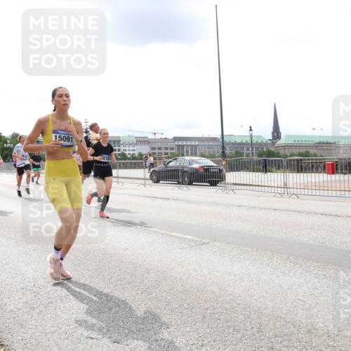 29.06.2025 - hella hamburg halbmarathon Lena Gebhardt http://msf.ph/oto/8477247 29.06.2025 10:33:21 Lombardsbrücke 1826, 16270, 15091, 1078, 1324, 1732, 1764, 1995, 2038, 2054, 2085, 2276, 2776, 2838, 2959, 3341, 3391, 3708, 3812, 3871, 4030, 4096, 4164, 4361, 4445, 4449, 4555, 4650, 5075, 5110, 5180, 5581, 5917, 6040, 6109, 6773, 6861, 6999, 7705, 7982, 8021, 8170, 8282, 8595, 8839, 8891, 9034, 9143, 9234, 9258, 9289, 9438, 9471, 9542, 9591, 9592, 9750, 9768, 9780, 9799, 11229, 11260, 11713, 11756, 11811, 11826, 12039, 12423, 12424, 14305, 14743, 15951 meine-sportfotos.de