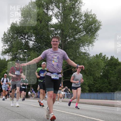 29.06.2025 - hella hamburg halbmarathon Luisa Fischer http://msf.ph/oto/8477685 29.06.2025 10:48:02 Kennedybrücke 10304, 1030, 13115, 14123, 3506, 17293, 4215, 3506, 4215, 5730, 5731, 6922, 7610, 7818, 10303, 10304 meine-sportfotos.de