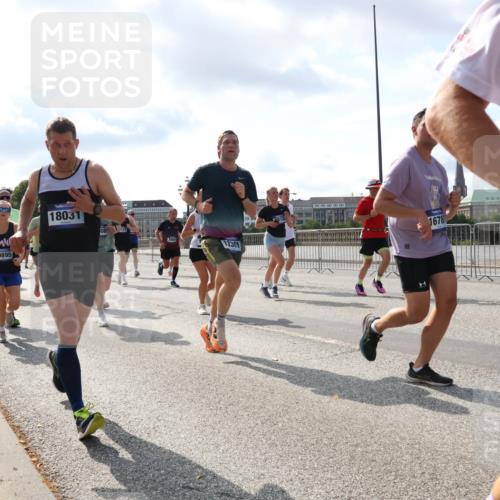29.06.2025 - hella hamburg halbmarathon Lena Gebhardt http://msf.ph/oto/8477722 29.06.2025 09:55:57 Lombardsbrücke 13801, 10895, 18031, 2864, 13301, 39, 1678, 1061, 1120, 1143, 1151, 1216, 1257, 1267, 1461, 1502, 1507, 1630, 1689, 1976, 2083, 2250, 2260, 2284, 2504, 2706, 2708, 2718, 2818, 2864, 2884, 3060, 3087, 3213, 3399, 3543, 3654, 3692, 3945, 3985, 4033, 4088, 4127, 4324, 4345, 4346, 4557, 4601, 4847, 4890, 4938, 5116, 5421, 5459, 5915, 6009, 6054, 6115, 6134, 6421, 6481, 6532, 6691, 6994, 7056, 7100, 7178, 7224, 7269, 7332, 8335, 8989, 10596 meine-sportfotos.de