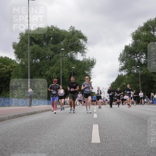 29.06.2025 - hella hamburg halbmarathon Luisa Fischer http://msf.ph/oto/8478046 29.06.2025 10:48:17 Kennedybrücke 4496, 11272, 13973, 7216, 14091, 1273, 1685, 1713, 3238, 6002, 7216, 7541, 8605, 9084, 9085, 10223 meine-sportfotos.de