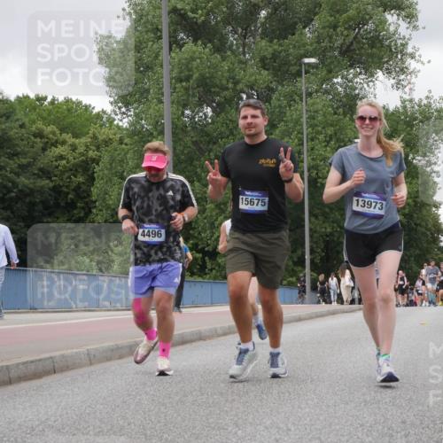 29.06.2025 - hella hamburg halbmarathon Luisa Fischer http://msf.ph/oto/8478088 29.06.2025 10:48:19 Kennedybrücke 4496, 15675, 13973, 9397, 1273, 1685, 3238, 6002, 7216, 8605, 9084, 9085 meine-sportfotos.de