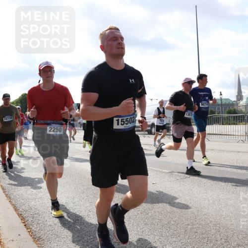 29.06.2025 - hella hamburg halbmarathon Lena Gebhardt http://msf.ph/oto/8478374 29.06.2025 09:56:01 Lombardsbrücke 16738, 2250, 15502, 13672, 9074, 1061, 1120, 1143, 1151, 1216, 1257, 1267, 1461, 1499, 1502, 1507, 1630, 1689, 2083, 2250, 2260, 2284, 2504, 2706, 2708, 2718, 2818, 2864, 2884, 3060, 3087, 3213, 3399, 3543, 3654, 3692, 3945, 3985, 4033, 4088, 4127, 4324, 4345, 4346, 4557, 4601, 4847, 4890, 4938, 5116, 5421, 5459, 5607, 6009, 6054, 6115, 6134, 6168, 6421, 6481, 6691, 6994, 7056, 7100, 7178, 7224, 7269, 7332, 7943, 8335, 8514, 8989, 10596 meine-sportfotos.de