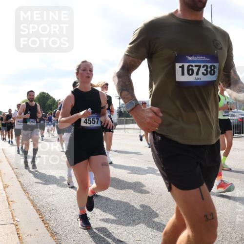 29.06.2025 - hella hamburg halbmarathon Lena Gebhardt http://msf.ph/oto/8478838 29.06.2025 09:56:03 Lombardsbrücke 1904, 1257, 4557, 16738, 3, 2, 188, 1061, 1143, 1216, 1257, 1267, 1461, 1499, 1502, 1507, 1592, 1630, 1689, 2083, 2250, 2260, 2284, 2504, 2706, 2708, 2718, 2818, 2864, 2884, 3060, 3213, 3399, 3543, 3654, 3692, 3945, 3985, 4033, 4077, 4088, 4127, 4324, 4345, 4346, 4557, 4601, 4847, 4890, 5116, 5421, 5607, 6009, 6054, 6115, 6134, 6168, 6421, 6481, 6691, 6994, 7056, 7100, 7178, 7224, 7269, 7332, 7943, 8335, 8514, 8968, 8989, 9246, 9537, 10596 meine-sportfotos.de