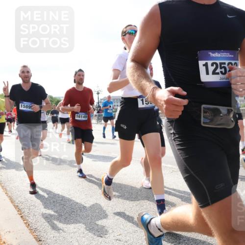 29.06.2025 - hella hamburg halbmarathon Lena Gebhardt http://msf.ph/oto/8480108 29.06.2025 09:56:08 Lombardsbrücke 14928, 1589, 16149, 15, 125, 1728, 1061, 1143, 1216, 1257, 1267, 1452, 1461, 1499, 1502, 1507, 1592, 1630, 1689, 2083, 2250, 2260, 2284, 2504, 2818, 2864, 2884, 3060, 3399, 3543, 3654, 3692, 3945, 4033, 4077, 4127, 4324, 4345, 4346, 4557, 4601, 5116, 5482, 5600, 5607, 6009, 6115, 6134, 6168, 6481, 6511, 6512, 6994, 7056, 7100, 7178, 7224, 7269, 7332, 7583, 7943, 8335, 8514, 8968, 8989, 8996, 9246, 9537, 10596 meine-sportfotos.de