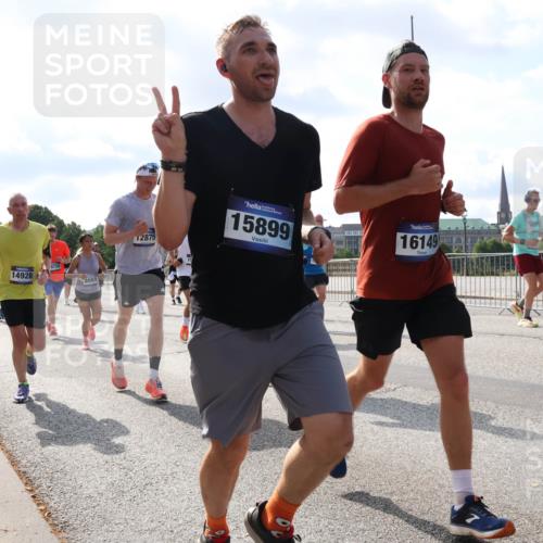 29.06.2025 - hella hamburg halbmarathon Lena Gebhardt http://msf.ph/oto/8480256 29.06.2025 09:56:09 Lombardsbrücke 14928, 8729, 8989, 12875, 15899, 16149, 1061, 1143, 1216, 1257, 1267, 1452, 1461, 1499, 1502, 1507, 1592, 1630, 1689, 2083, 2250, 2260, 2284, 2504, 2818, 2864, 2884, 3060, 3256, 3399, 3543, 3654, 3692, 3945, 4033, 4077, 4127, 4324, 4345, 4346, 4557, 4601, 5116, 5482, 5600, 5607, 5978, 6115, 6134, 6168, 6481, 6511, 6512, 6994, 7056, 7100, 7178, 7224, 7269, 7332, 7583, 7943, 8335, 8514, 8968, 8989, 8996, 9246, 9537, 10596 meine-sportfotos.de