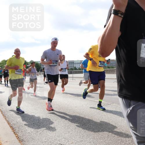 29.06.2025 - hella hamburg halbmarathon Lena Gebhardt http://msf.ph/oto/8480319 29.06.2025 09:56:09 Lombardsbrücke 17842, 14928, 2875, 5714, 250, 15899, 1061, 1143, 1216, 1257, 1267, 1452, 1461, 1499, 1502, 1507, 1592, 1630, 1689, 2083, 2250, 2260, 2284, 2504, 2818, 2864, 2884, 3060, 3256, 3399, 3543, 3654, 3692, 3945, 4033, 4077, 4127, 4324, 4345, 4346, 4557, 4601, 5116, 5482, 5600, 5607, 5978, 6115, 6134, 6168, 6481, 6511, 6512, 6994, 7056, 7100, 7178, 7224, 7269, 7332, 7583, 7943, 8335, 8514, 8968, 8989, 8996, 9246, 9537, 10596 meine-sportfotos.de