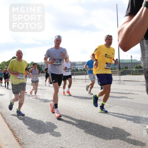 29.06.2025 - hella hamburg halbmarathon Lena Gebhardt http://msf.ph/oto/8480350 29.06.2025 09:56:09 Lombardsbrücke 4928, 17842, 8989, 12875, 5714, 2504, 15, 1061, 1143, 1216, 1257, 1267, 1452, 1461, 1499, 1502, 1507, 1592, 1630, 1689, 2083, 2250, 2260, 2284, 2504, 2818, 2864, 2884, 3060, 3256, 3399, 3543, 3654, 3692, 3945, 4033, 4077, 4127, 4324, 4345, 4346, 4557, 4601, 5116, 5482, 5600, 5607, 5978, 6115, 6134, 6168, 6481, 6511, 6512, 6994, 7056, 7100, 7178, 7224, 7269, 7332, 7583, 7943, 8335, 8514, 8968, 8989, 8996, 9246, 9537, 10596 meine-sportfotos.de