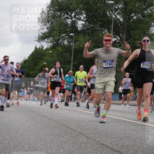 29.06.2025 - hella hamburg halbmarathon Luisa Fischer http://msf.ph/oto/8480587 29.06.2025 10:49:43 Kennedybrücke 10327, 8477, 34202, 10329, 4572, 4296, 1868, 1867, 3164, 3160, 16005, 14473, 1867, 1868, 1924, 2773, 2917, 3160, 3164, 4202, 4296, 4572, 6124, 6161, 8477, 9243, 9445, 10030, 10230, 10327 meine-sportfotos.de