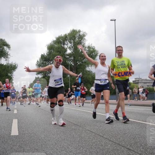 29.06.2025 - hella hamburg halbmarathon Luisa Fischer http://msf.ph/oto/8481037 29.06.2025 10:49:59 Kennedybrücke 184, 2423, 6392, 18214, 9331, 9121, 8486, 1100, 1104, 2423, 2813, 3410, 3896, 4104, 4306, 4448, 5635, 5769, 5770, 5854, 5892, 6392, 6623, 8010, 8047, 8486, 8706, 9120, 9121, 9337, 9426, 9774, 9949 meine-sportfotos.de