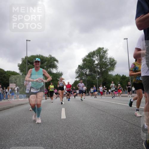 29.06.2025 - hella hamburg halbmarathon Luisa Fischer http://msf.ph/oto/8481269 29.06.2025 10:50:08 Kennedybrücke 623, 13499, 10, 1004, 1100, 1104, 1375, 1999, 2662, 2665, 2697, 3896, 4104, 4448, 4483, 5635, 5854, 5892, 6623, 7073, 7268, 7364, 7368, 7374, 8010, 8047, 8706, 9426, 9774, 9949 meine-sportfotos.de
