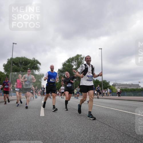 29.06.2025 - hella hamburg halbmarathon Luisa Fischer http://msf.ph/oto/8481466 29.06.2025 10:50:15 Kennedybrücke 1532, 7894, 11618, 7368, 7364, 7374, 1004, 1371, 1375, 1608, 1837, 1961, 1999, 2327, 2662, 2665, 4483, 5697, 6485, 6740, 7073, 7268, 7364, 7368, 7374, 7430, 7431, 8967, 10514, 10515 meine-sportfotos.de