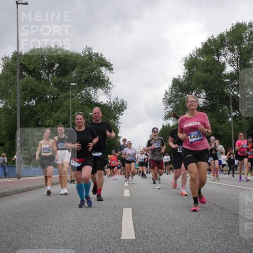 29.06.2025 - hella hamburg halbmarathon Luisa Fischer http://msf.ph/oto/8481616 29.06.2025 10:50:20 Kennedybrücke 17031, 17184, 1013, 10514, 538, 56, 6485, 232, 1371, 1375, 1608, 1837, 1961, 2162, 2327, 2537, 3339, 3406, 3407, 5697, 6485, 6740, 6995, 7430, 7431, 7960, 8131, 8541, 8967, 9557, 10514, 10515, 10591 meine-sportfotos.de
