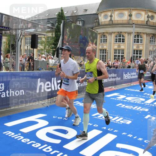 29.06.2025 - hella hamburg halbmarathon Michael Strokosch http://msf.ph/oto/8482097 29.06.2025 10:42:07 Ziel 1441, 5690, 6593, 7363, 10216, 11417, 12098, 12292, 13196, 15846, 16677, 17864, 17926, 18920, 19046 meine-sportfotos.de