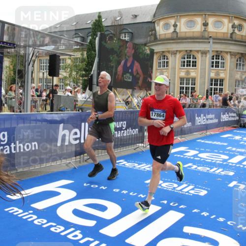 29.06.2025 - hella hamburg halbmarathon Michael Strokosch http://msf.ph/oto/8482204 29.06.2025 10:42:09 Ziel 1441, 5682, 6593, 10216, 11417, 12098, 12292, 13196, 15846, 16677, 17864, 18920, 19046 meine-sportfotos.de