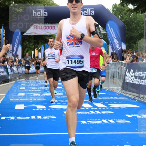 29.06.2025 - hella hamburg halbmarathon Strokosch-Dieckow http://msf.ph/oto/8482423 29.06.2025 10:45:38 Ziel 2138, 2415, 4854, 5047, 5623, 6071, 6711, 8374, 8668, 11291, 11495, 12154, 13975, 14374, 14764, 15666, 16617, 17332, 17674, 17835, 18862, 18878 meine-sportfotos.de