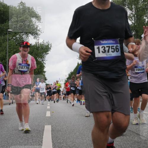 29.06.2025 - hella hamburg halbmarathon Luisa Fischer http://msf.ph/oto/8482437 29.06.2025 10:50:44 Kennedybrücke 10, 143, 10776, 138, 15543, 7916, 13756, 16684, 1375, 1593, 2211, 2500, 2981, 4342, 5700, 9743, 9758 meine-sportfotos.de